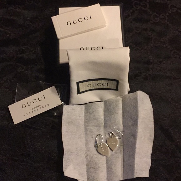 AUTHENTIC GUCCI TRADEMARK HEART EARRINGS (NWT) - Picture 2 of 8